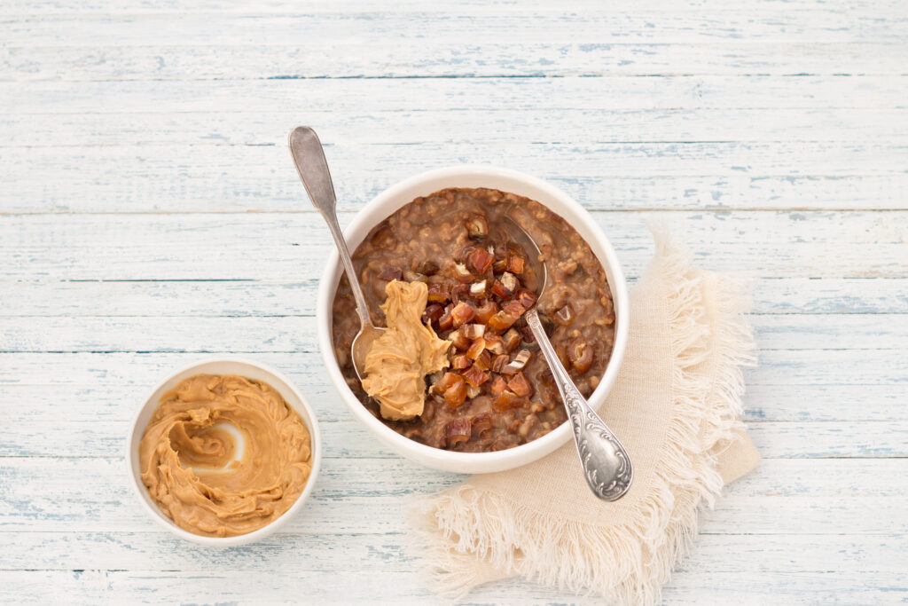 Oatmeal with nut butter photo